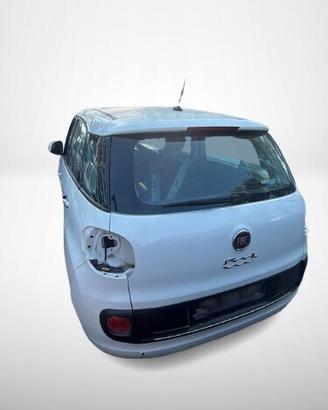 PARTE POSTERIORE 2016 FIAT 500L 1.3D