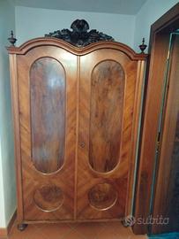 armadio porta abiti in legno 1800