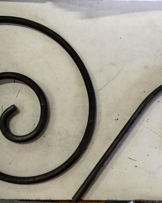 Ricci a spirale in ferro battuto