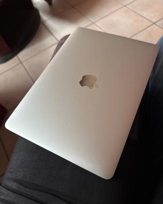 MacBook