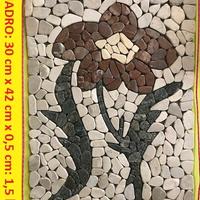 Ciottoli di fiume, bocciolo quadro.