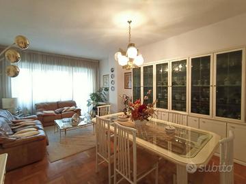 SAINT-VINCENT piazza Zerbion