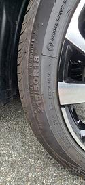 215/50/r18 gomme auto con 4000 km