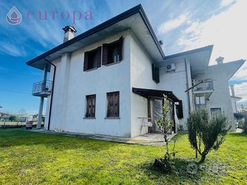 Casa singola anche per 2 nuclei + dependance