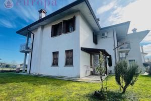 Casa singola anche per 2 nuclei + dependance