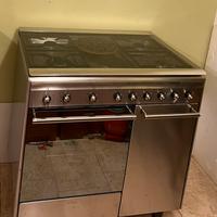 Cucina SMEG a gas 4 fuochi e due piastre