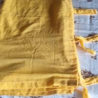 Tende gialle per finestre 