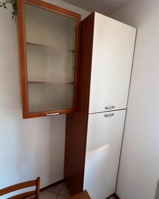Cucina mobile bagno tavolo 4 sedie