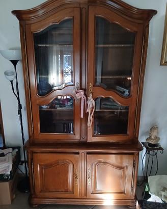 Vetrina Cristalliera Classica in Legno Pregiato -