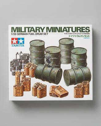 Kit Tamiya 1:35 - German Fuel Drum Set