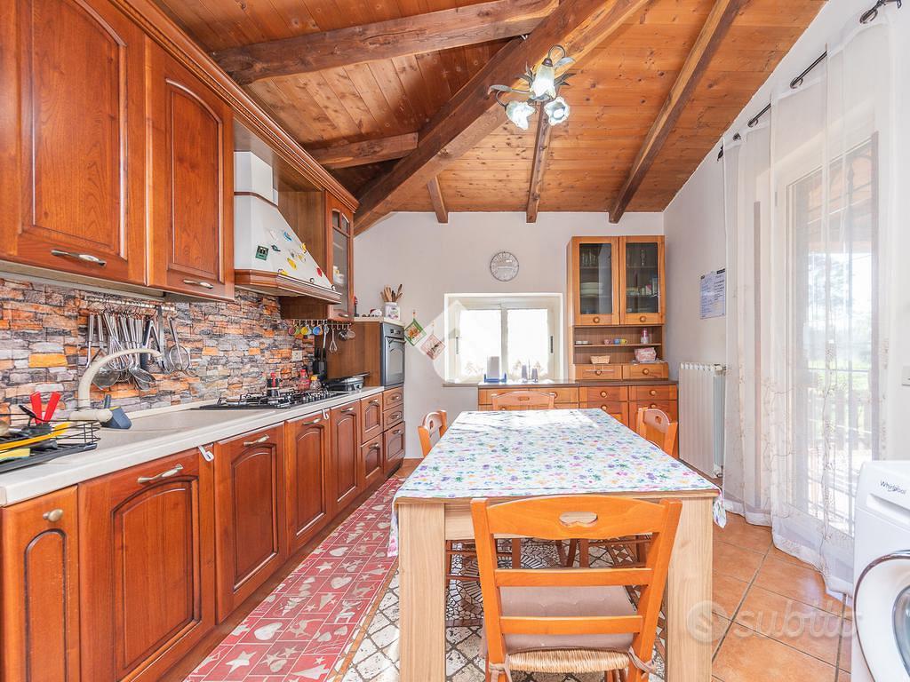 VILLA SINGOLA A ZAGAROLO - Vista 2