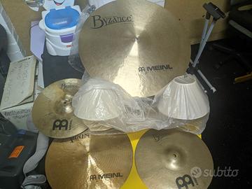 Batteria completa Premier Cabria APK + accessori