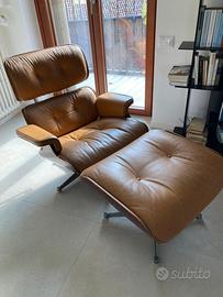 Poltrona Eames con Ottomanan Miller prima serie