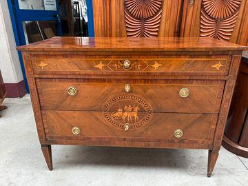 Cassettone Luigi xvi lombardo fine 1700