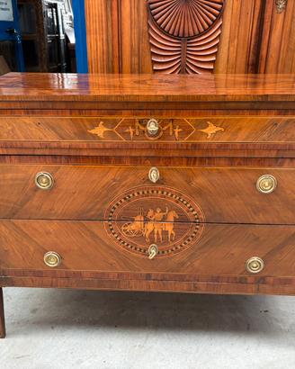 Cassettone Luigi xvi lombardo fine 1700