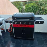 barbecue a gas e carbone con bruciatore laterale