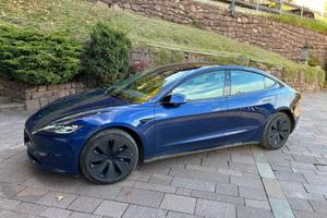 Tesla Model 3 Highland rwd