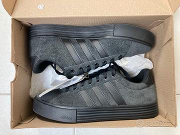 Adidas Daily 4.0 Trainers numero 41 - NUOVE