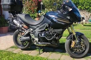 TRIUMPH TIGER 1050