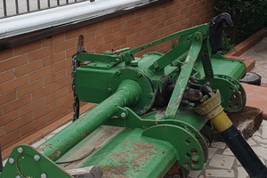 Fresa + Trasmissione per Trattore Agricolo