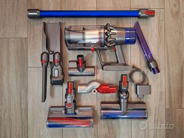 ASPIRAPOLVERE DYSON V10 SV12 COMPLETO RIGENERATO