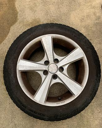 Cerchi con gomme invernali