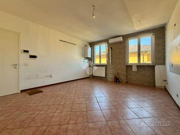 3 LOCALI A QUINTANO