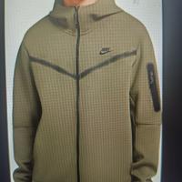 Abbigliamento nike tech