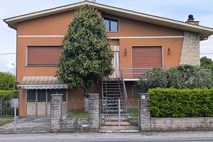 Casa indipendente su 2 piani