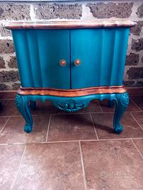 Mobiletto stile chippendale