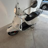 Vespa 300 GTS