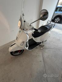 Vespa 300 GTS