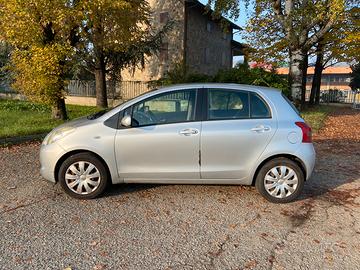 TOYOTA YARIS 1.3 del 2007