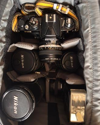 Macchina fotografica NIKON FM2