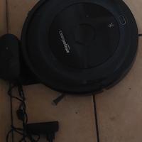 Robot pulisci pavimenti Amazon Basic