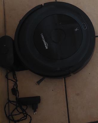 Robot pulisci pavimenti Amazon Basic