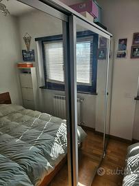 mobile con ante a specchio 