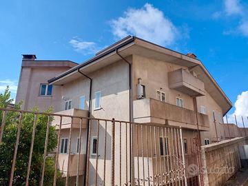 TIRIOLO - CZ- vari appartamenti da rifinire