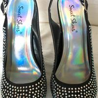 Sandali aperti da donna a zeppa alta con strass