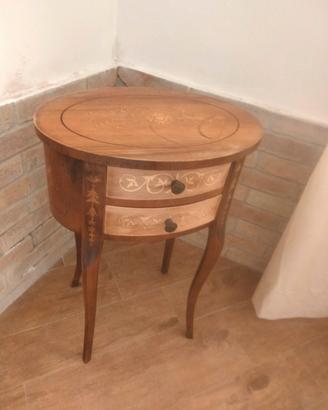piccolo tavolino 