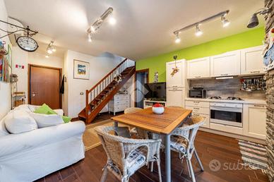 3 LOCALI A REGGIO NELL'EMILIA