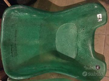 Sedili kart greyhound