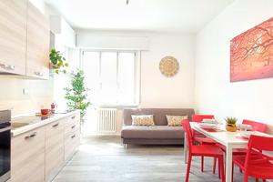 Stanza con BAGNO PRIVATO e balcone