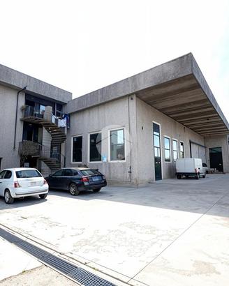 CAPANNONE A LONATO DEL GARDA