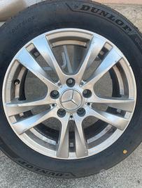 Pneumatici dunlop 205/55/16 con cerchi mercedes