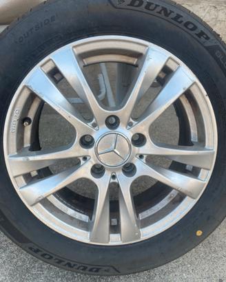 Pneumatici dunlop 205/55/16 con cerchi mercedes