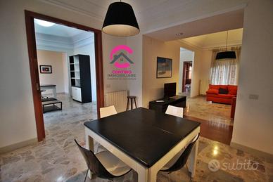 Appartamento 125 mq. con Garage Zona Corso Italia