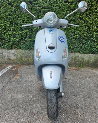 Vespa LX125