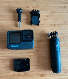 GoPro HERO12 Black NUOVA MAI USATA + accessori