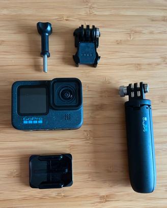 GoPro HERO12 Black NUOVA MAI USATA + accessori